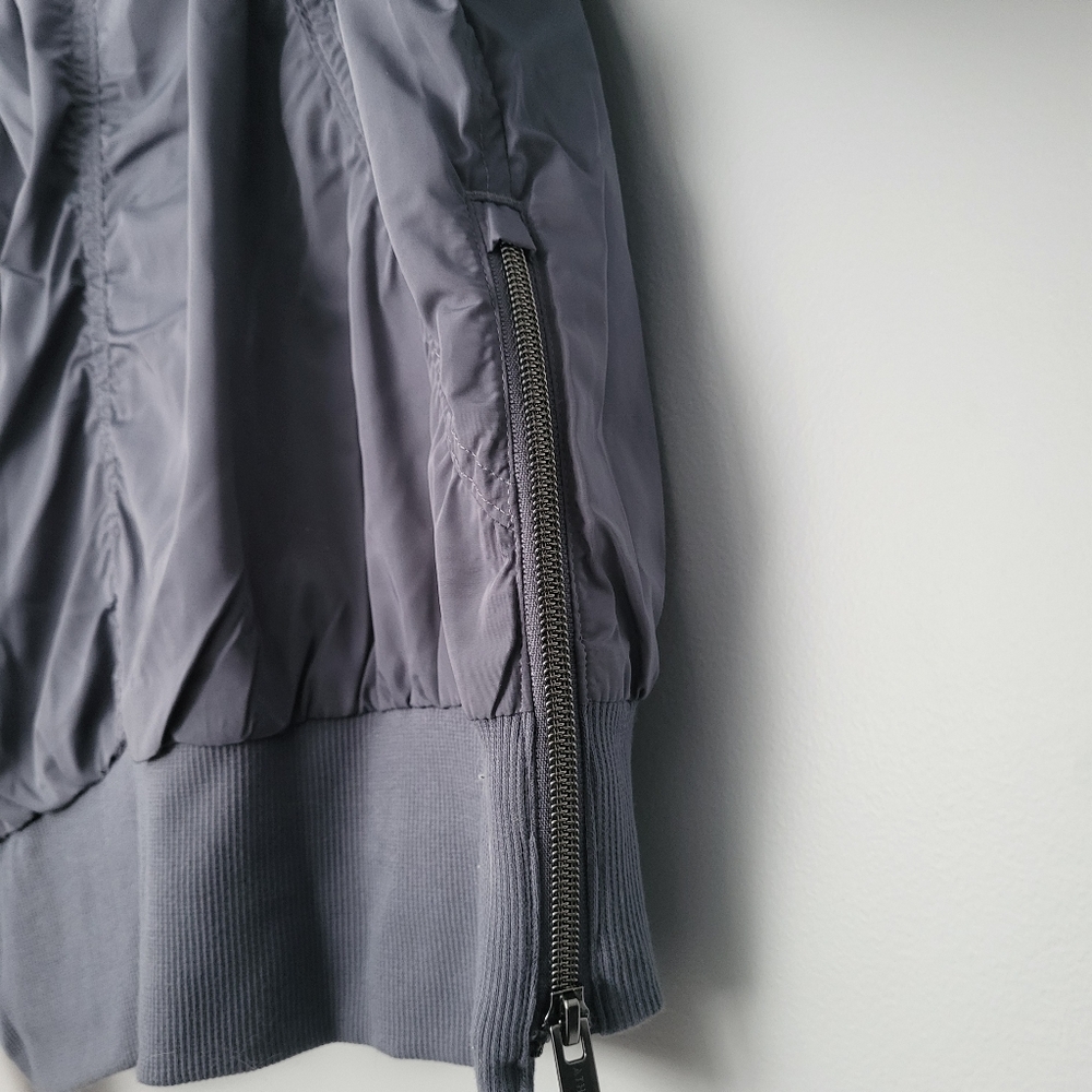 NWT Athleta Jetset Bomber Jacket in Slate Size Medium MSRP $169 Gray Spring Coat - Picture 8 of 9